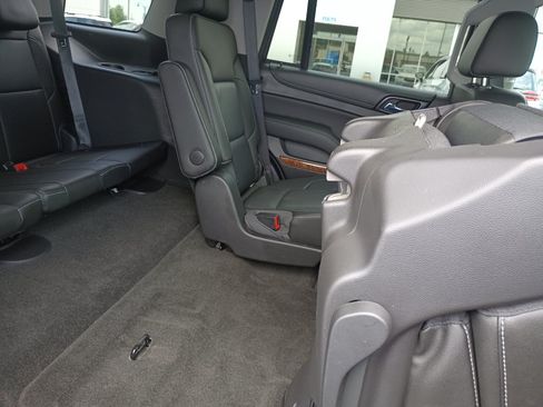 Used 2018 Chevrolet Tahoe Premier AWD/4WD image 35
