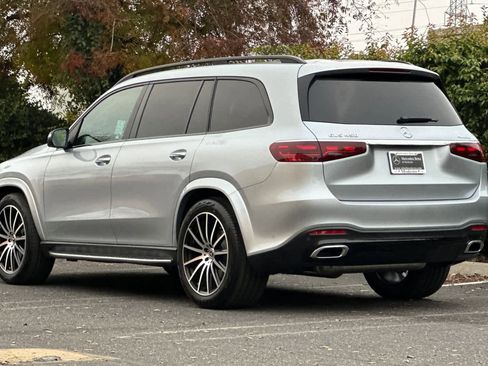 New 2026 Mercedes-Benz GLS 450 4MATIC image 5