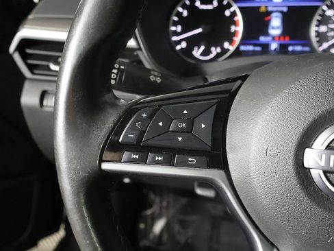 Used 2023 Nissan Altima 2.5 SV w/ SV Premium Package FWD image 42