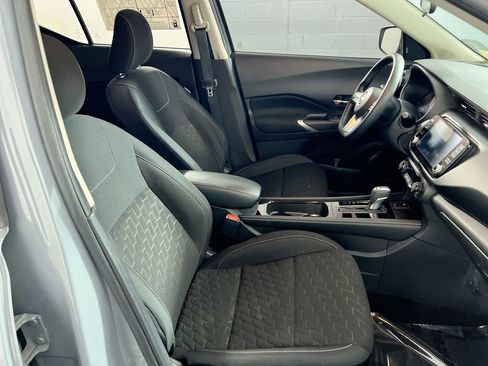 Used 2022 Nissan Kicks SV image 29