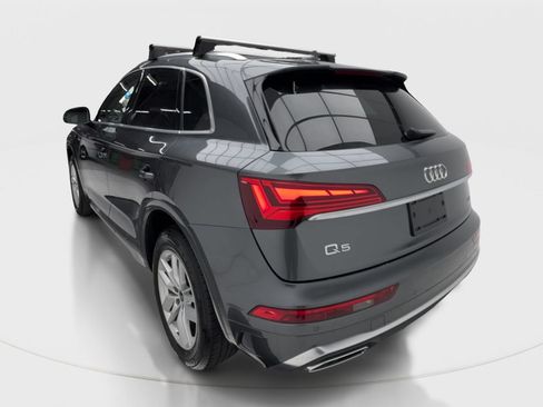 Used 2022 Audi Q5 2.0T Premium w/ Convenience Package AWD/4WD image 10