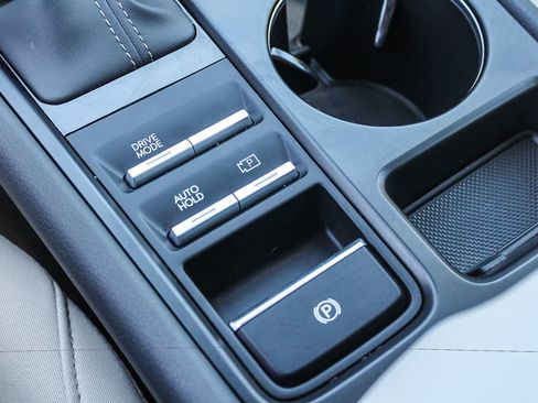 Certified 2025 Hyundai Sonata SE FWD image 33