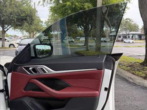 Used 2023 BMW i4 eDrive35 RWD image 17