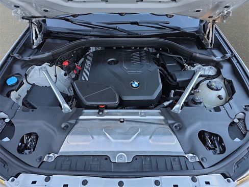 Used 2024 BMW X4 xDrive30i w/ Parking Assistance Package image 35