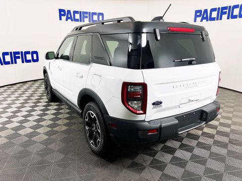 Used 2025 Ford Bronco Sport Outer Banks AWD/4WD image 7