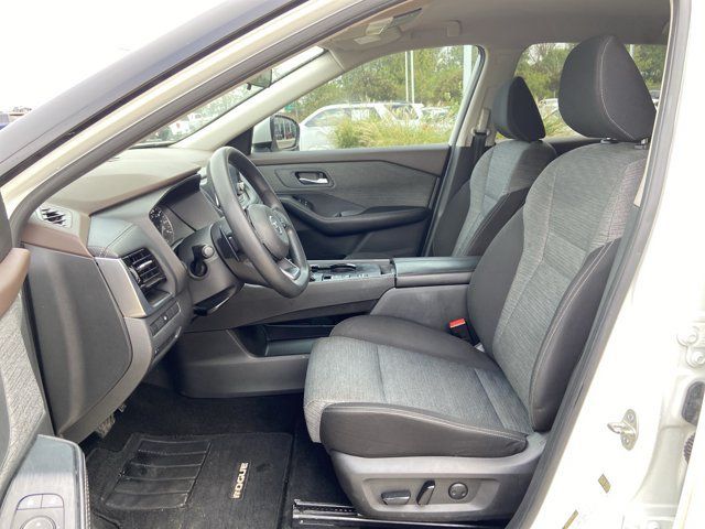 Used 2021 Nissan Rogue SV FWD image 34