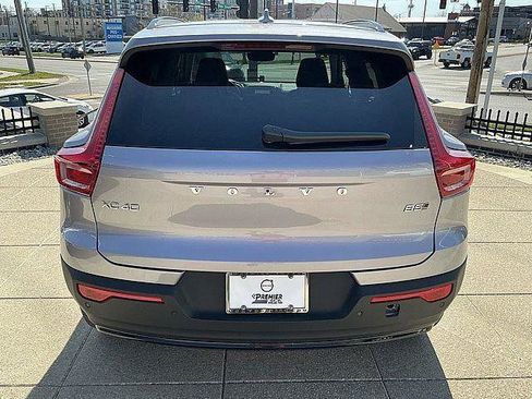New 2026 Volvo XC40 B5 Plus w/ Climate Package AWD/4WD image 9