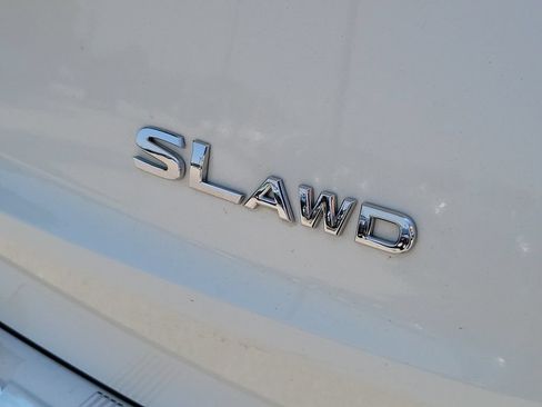 Used 2023 Nissan Rogue SL AWD/4WD image 6