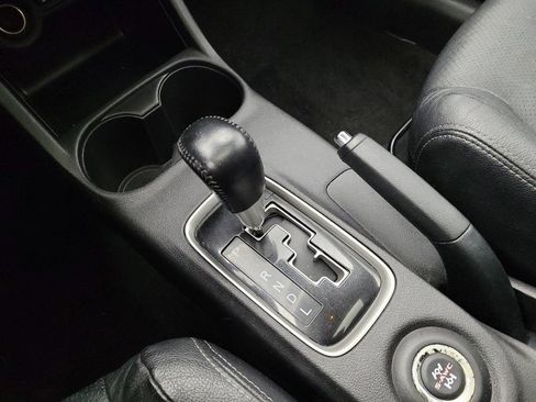 Used 2015 Mitsubishi Outlander GT image 26