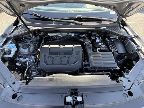 Used 2021 Volkswagen Tiguan SE R-Line FWD image 36