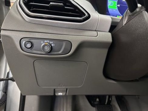 Used 2023 Chevrolet Bolt EUV Premier w/ Sun & Sound Package FWD image 19