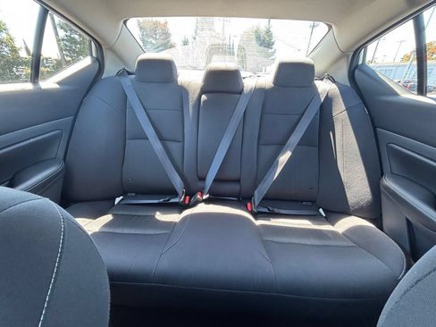 Used 2025 Nissan Altima 2.5 SV FWD image 37
