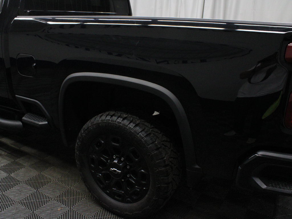 Used 2022 Chevrolet Silverado 2500 LT w/ Midnight Edition AWD/4WD image 41
