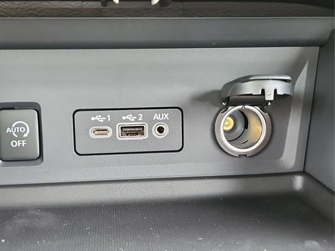 New 2025 Nissan Sentra SV w/ All-Weather Package image 9