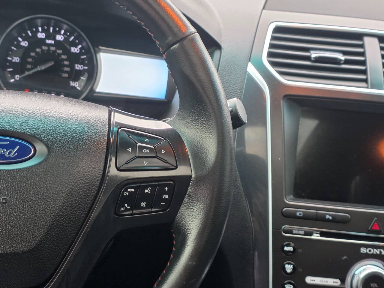 Used 2017 Ford Explorer Sport w/ Equipment Group 401A AWD/4WD image 12
