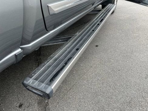 Used 2024 Chevrolet Silverado 1500 High Country w/ High Country Premium Package image 7