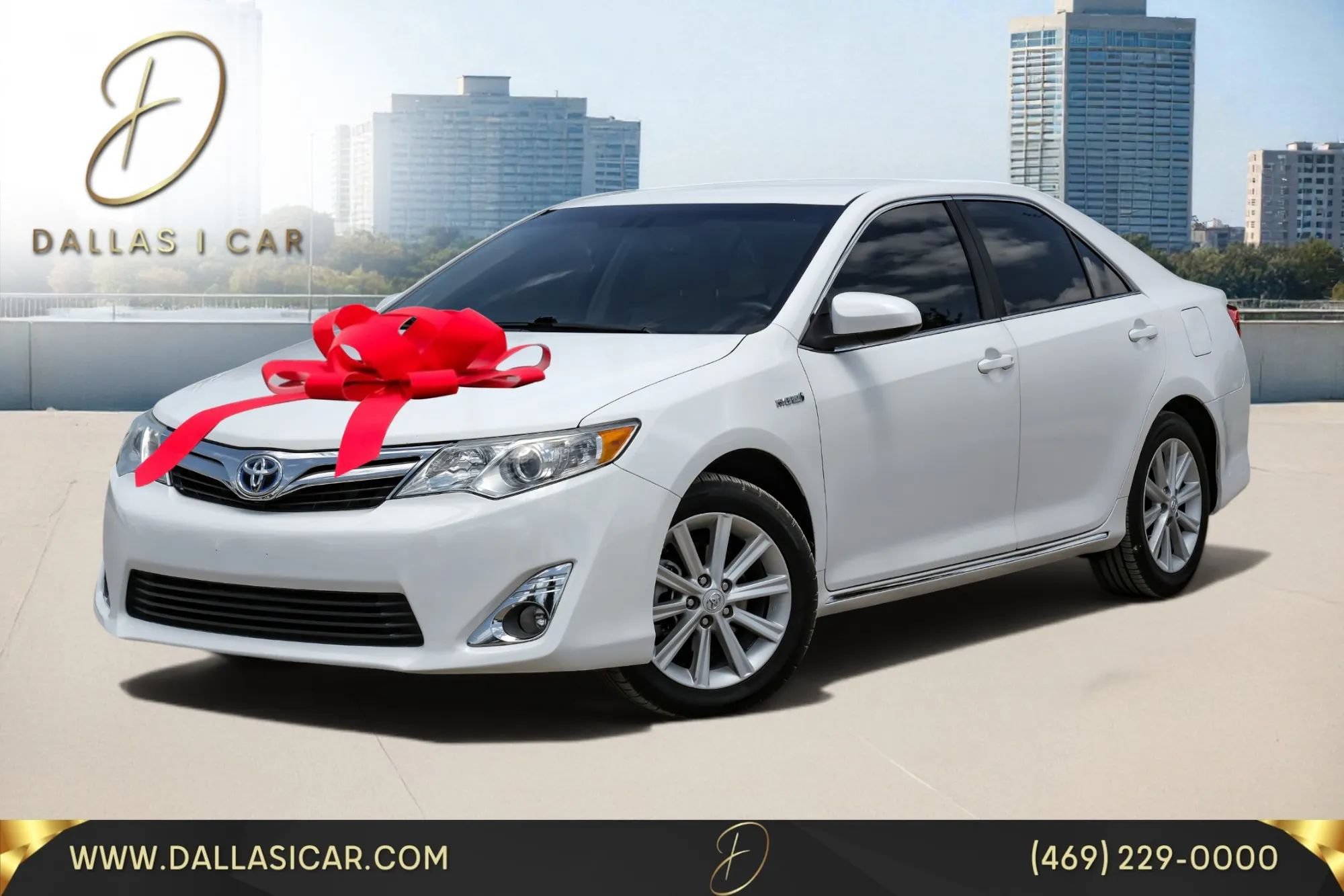 Used 2013 Toyota Camry XLE FWD image 1