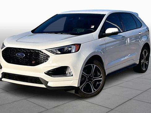 Used 2023 Ford Edge ST image 2