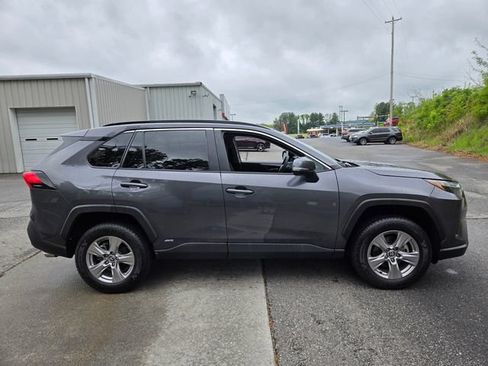 Used 2023 Toyota RAV4 XLE w/ XLE Grade Weather Package AWD/4WD image 9