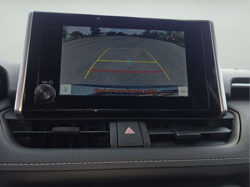 Used 2023 Toyota RAV4 XLE image 19