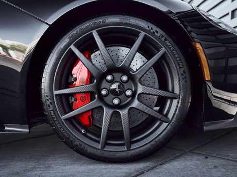 Used 2020 Ford GT Carbon Series RWD image 40