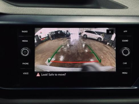 Used 2022 Volkswagen Taos SE w/ Driver Assistance Package AWD/4WD image 34