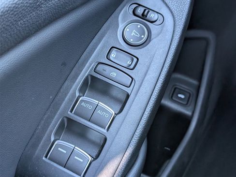 Used 2018 Honda Accord Sport image 12