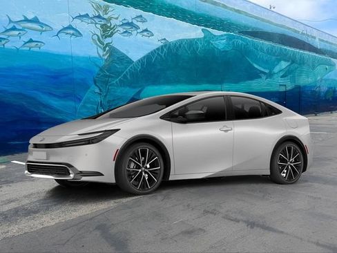 New 2027 Toyota Prius XLE FWD image 1