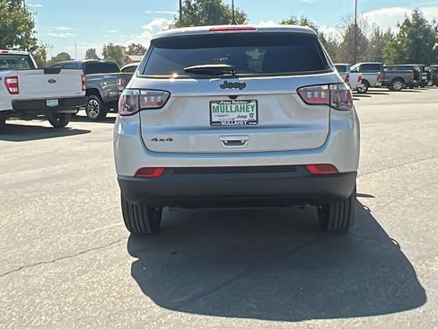 New 2025 Jeep Compass Latitude w/ Altitude Special Edition image 4