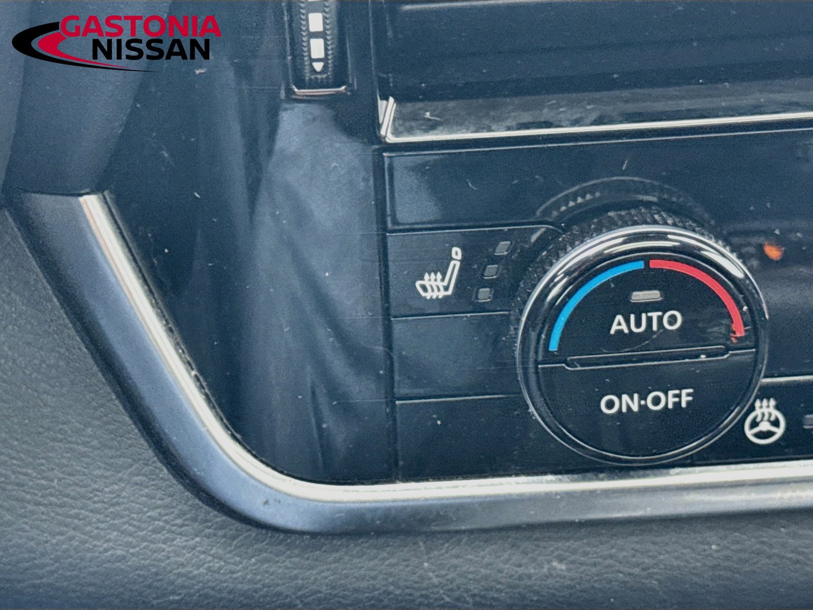 Used 2021 Nissan Rogue Platinum AWD/4WD image 27