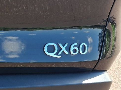 Certified 2025 INFINITI QX60 Pure AWD/4WD image 30