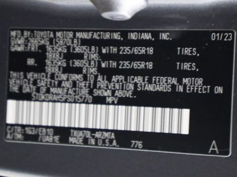 Used 2023 Toyota Highlander XLE FWD image 39