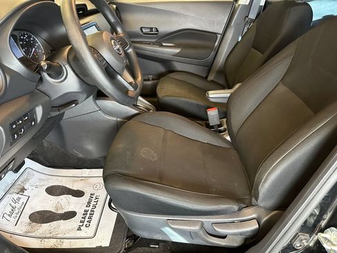 Used 2024 Nissan Kicks S FWD image 19