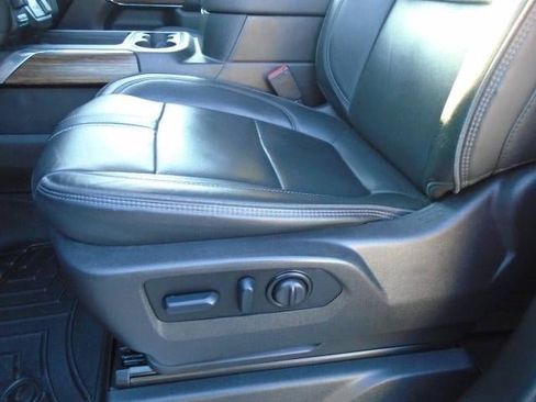 Certified 2022 Chevrolet Silverado 2500 High Country w/ Z71 Off-Road Package image 15