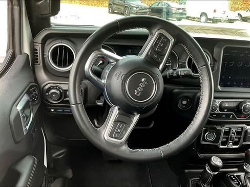 Used 2021 Jeep Wrangler Unlimited Sahara image 5