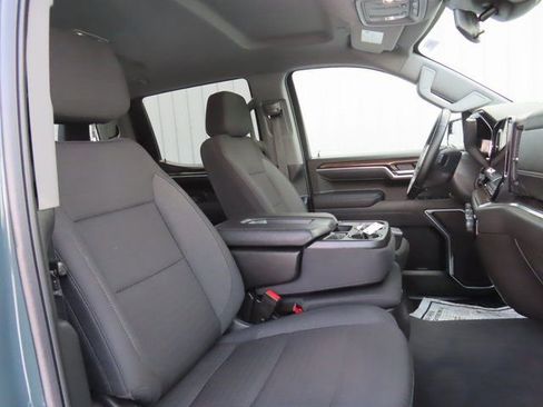 Used 2025 Chevrolet Silverado 1500 LT image 28