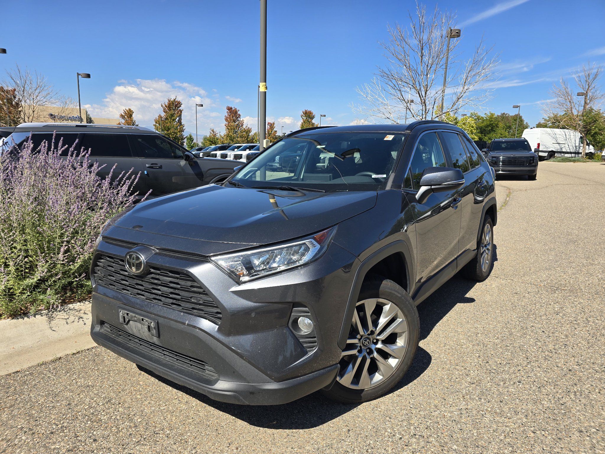 Used 2020 Toyota RAV4 XLE Premium AWD/4WD image 13