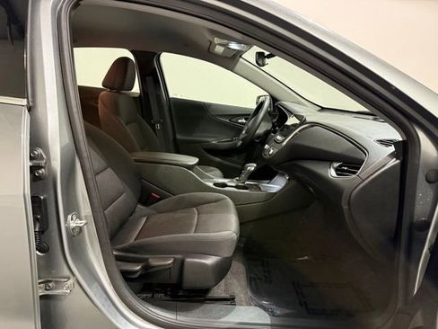 Certified 2025 Chevrolet Malibu LT image 22