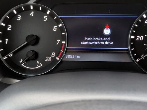 Used 2024 Nissan Frontier SV w/ SV Convenience Package RWD image 13