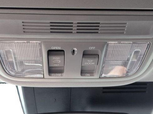 Used 2021 Honda CR-V EX image 17