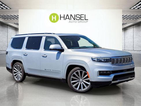 Used 2022 Jeep Grand Wagoneer Series II w/ Convenience Group III AWD/4WD image 1