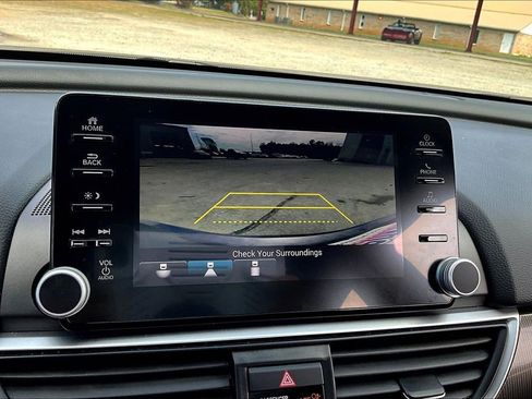 Used 2019 Honda Accord Sport image 14