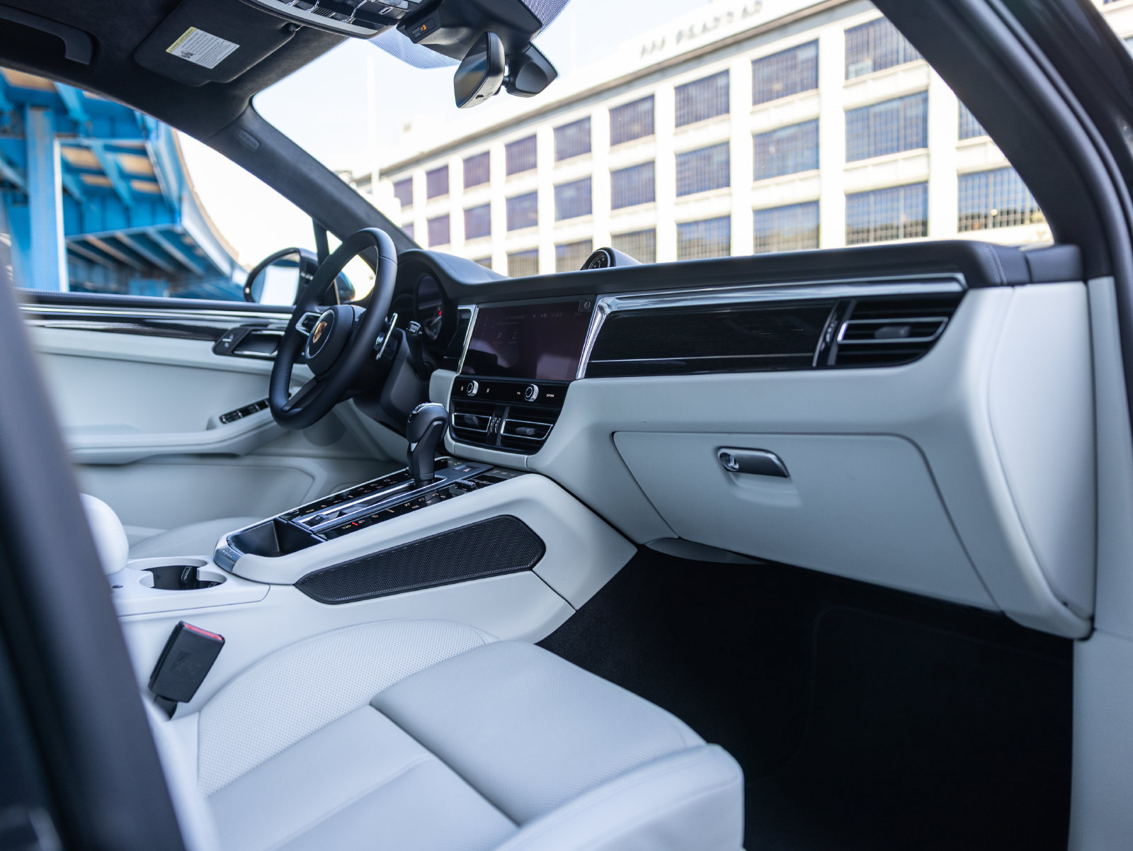 Certified 2026 Porsche Macan S AWD/4WD image 47