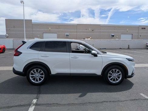Used 2024 Honda CR-V EX image 4