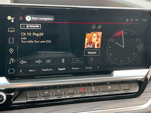 New 2026 GMC Sierra 1500 SLT image 10