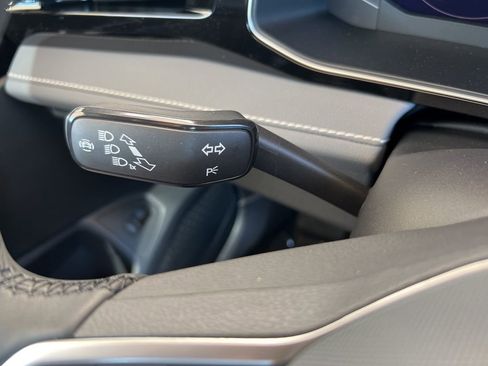 New 2025 Volkswagen Jetta SEL image 37