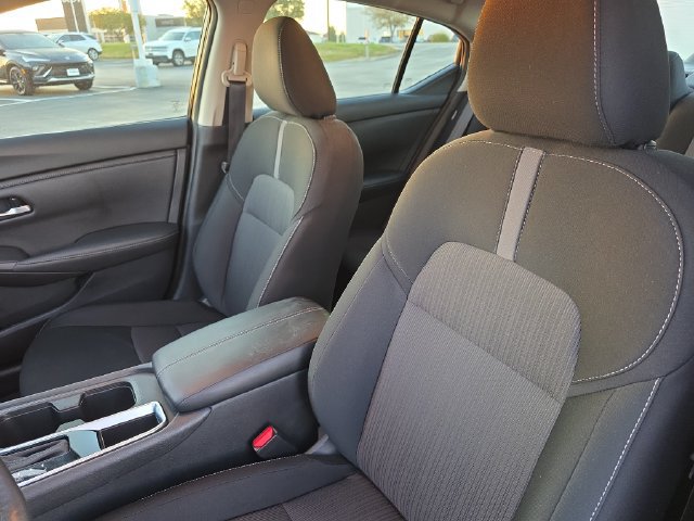 Used 2025 Nissan Sentra SV w/ All-Weather Package FWD image 16