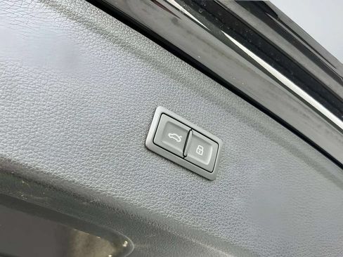 Used 2019 Audi Q5 Prestige AWD/4WD image 15