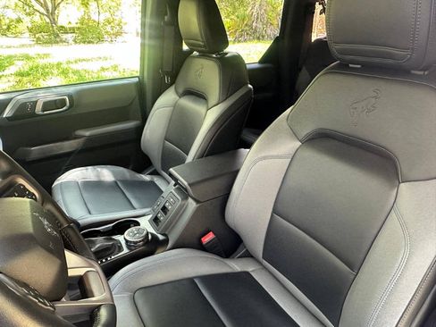 Used 2022 Ford Bronco Black Diamond AWD/4WD image 19