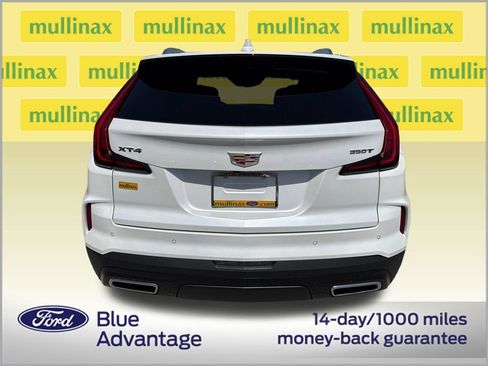Used 2025 Cadillac XT4 Premium Luxury w/ Cold Weather Package FWD image 2